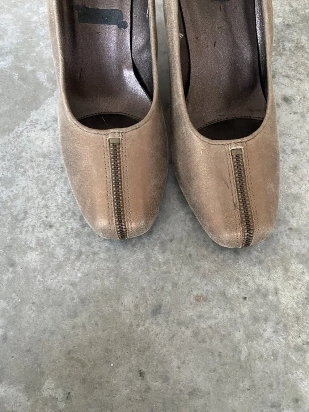 Vaneli Bronze Platforms Wedges Metallic Gold Zippered Wedge Heels Size 8 M